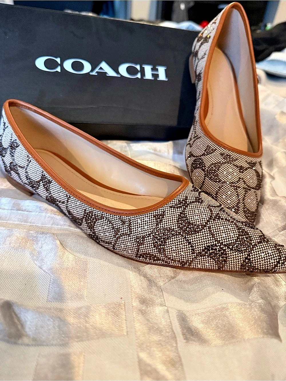 Coach Daphne Crystal SJG Pointed Toe Flats Brown & White US 8.5 D